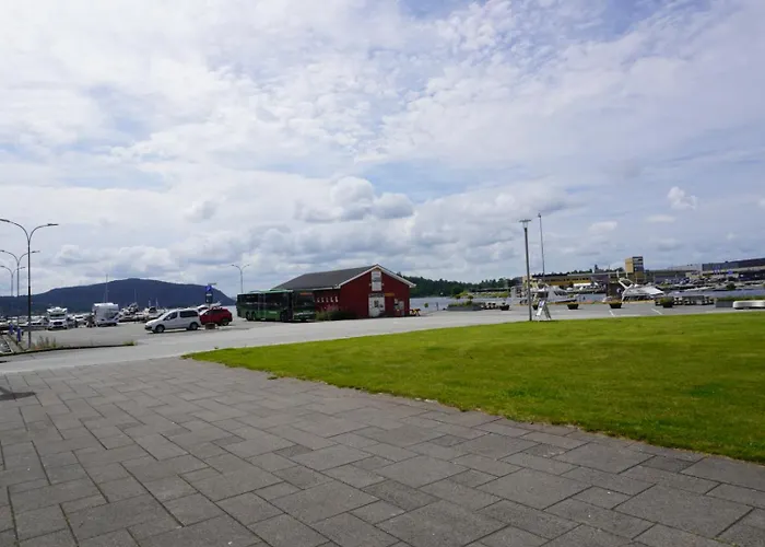 Cozy Flat With Balcony In - Close To The Pulpit Rock Jørpeland