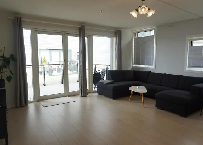 Cozy Flat With Balcony In - Close To The Pulpit Rock * Jørpeland